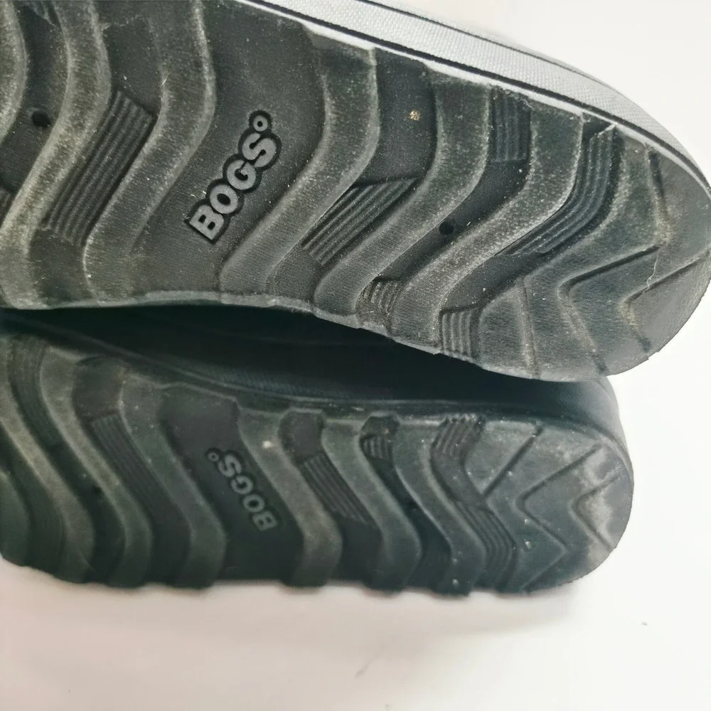 Bogs K Snow Shell Boots Youth Size 5 Black Waterproof Insulated Winter 72868-001